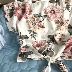 An XS Women’s Blouse